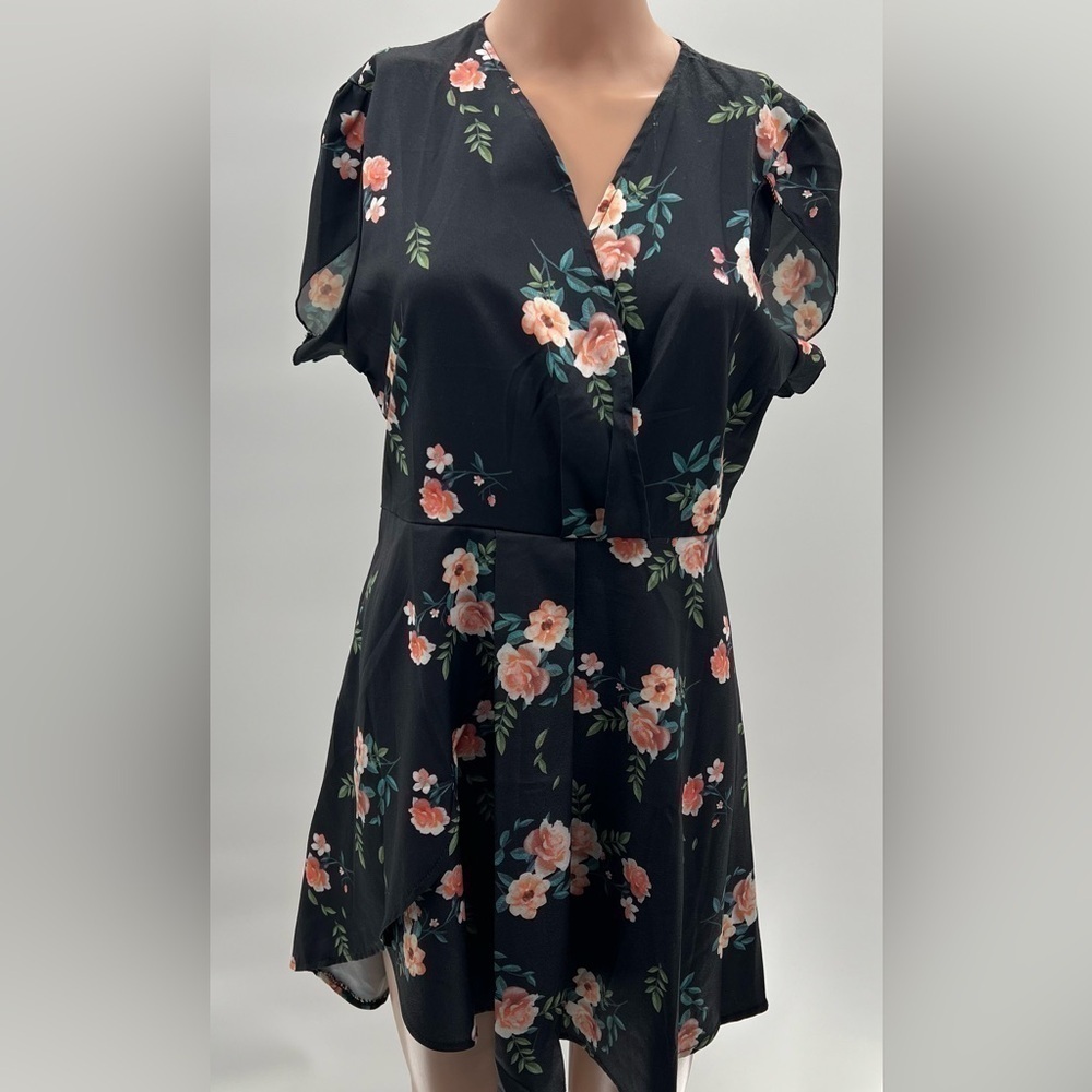 Elegant Floral Print V-Neck Dress - Size XL